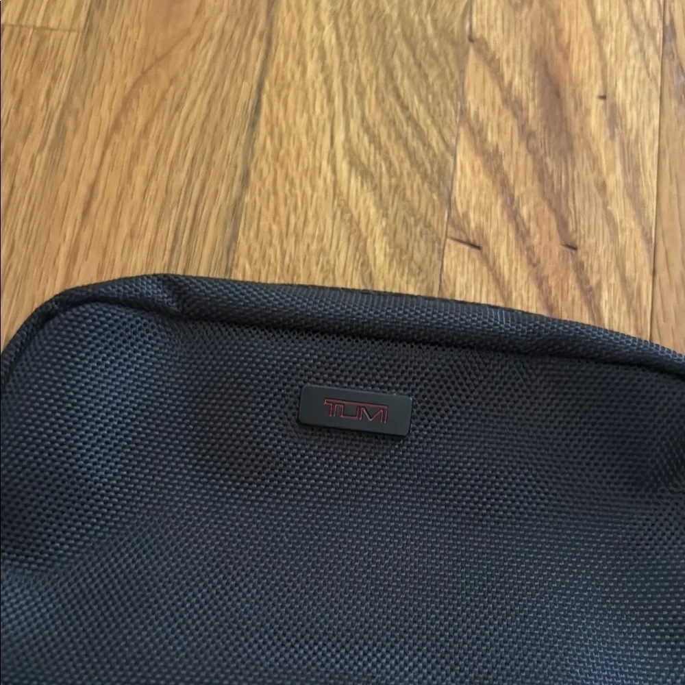 Tumi Black Zipper Travel Toiletry Makeup Pouch Bag